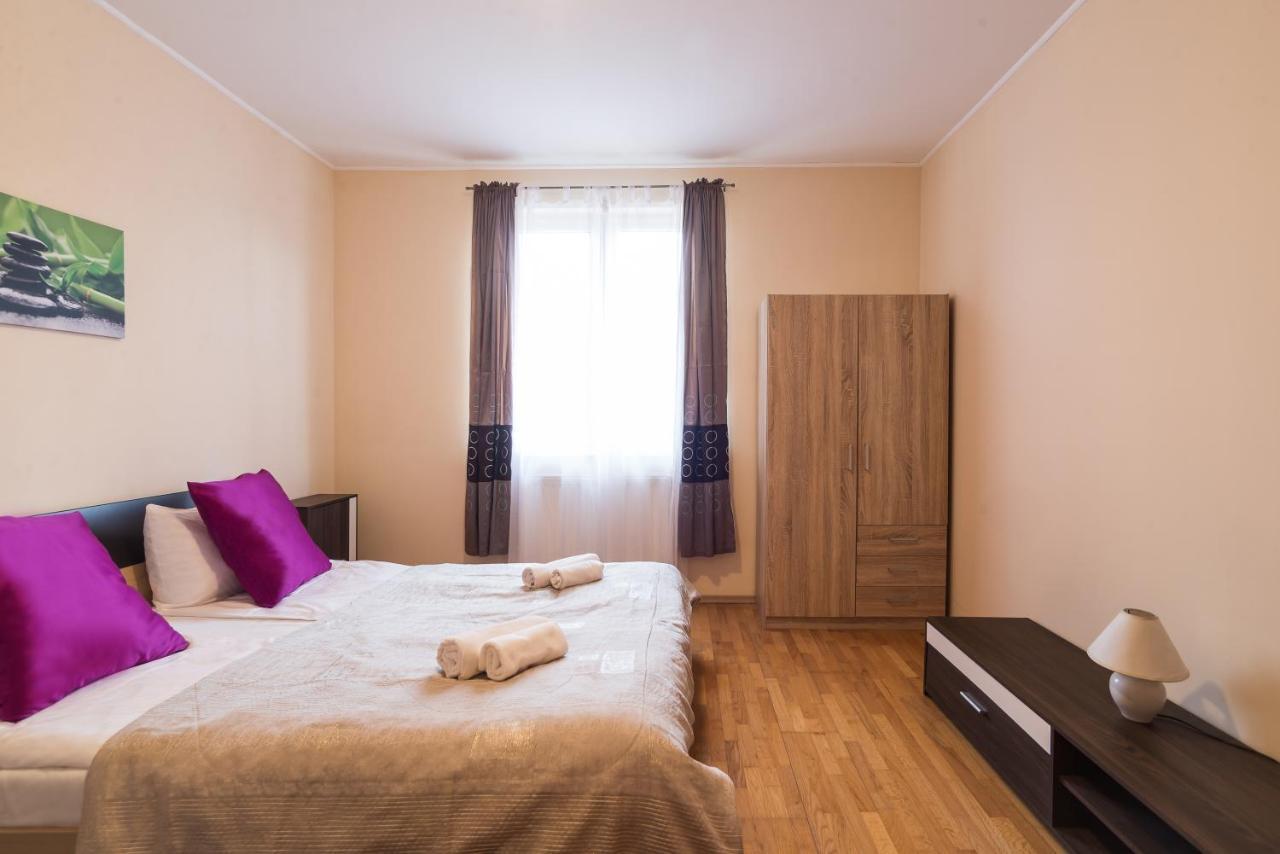 Aqua Line Apartmanház Hajdúszoboszló Exterior foto