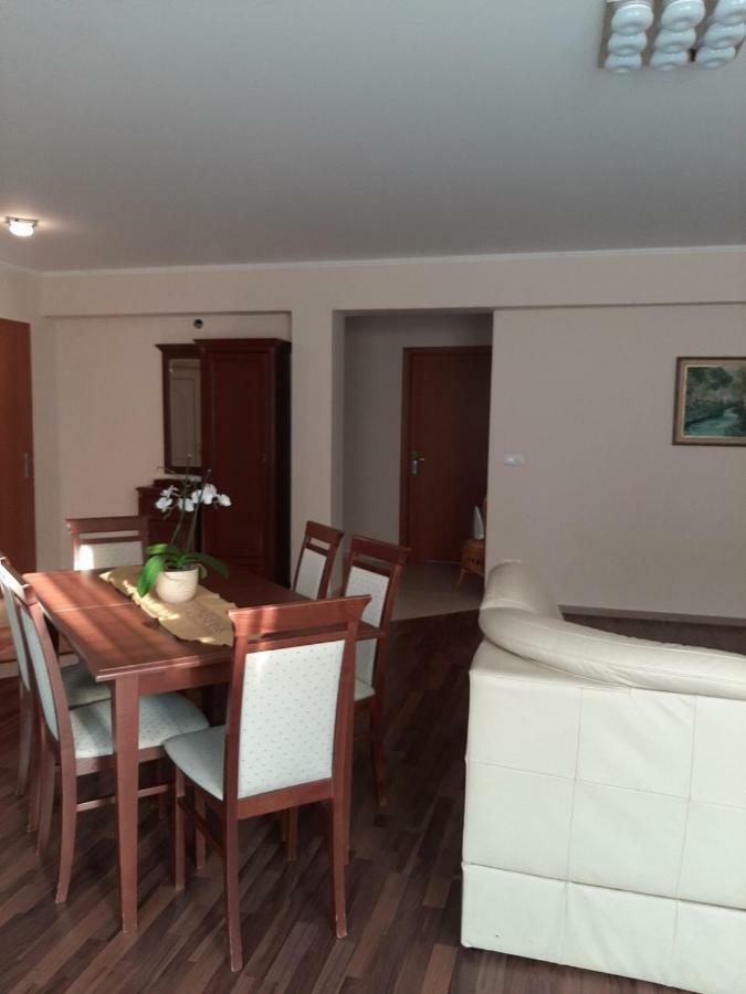 Aqua Line Apartmanház Hajdúszoboszló Exterior foto
